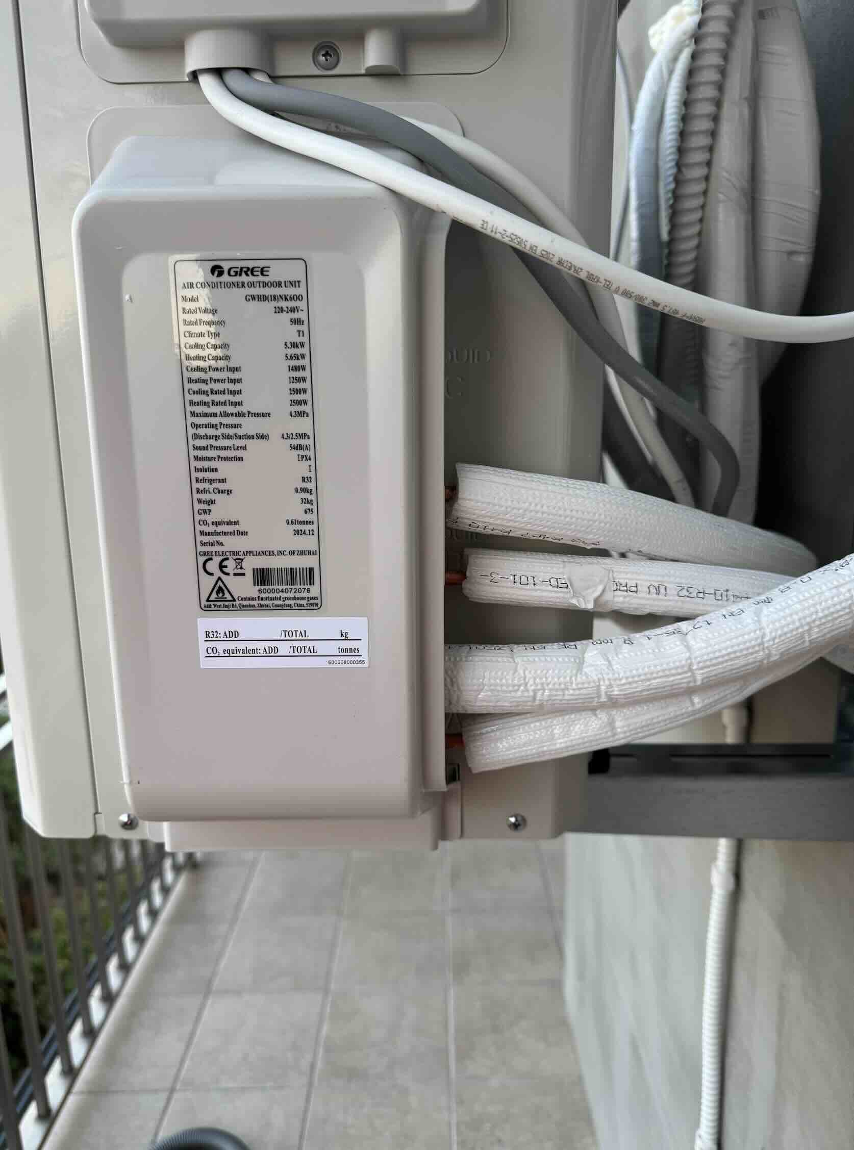 picture of air conditioner installation