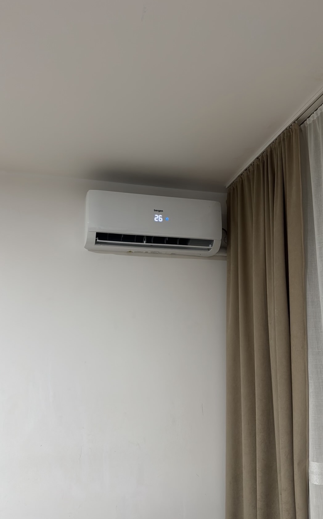 picture of air conditioner installation