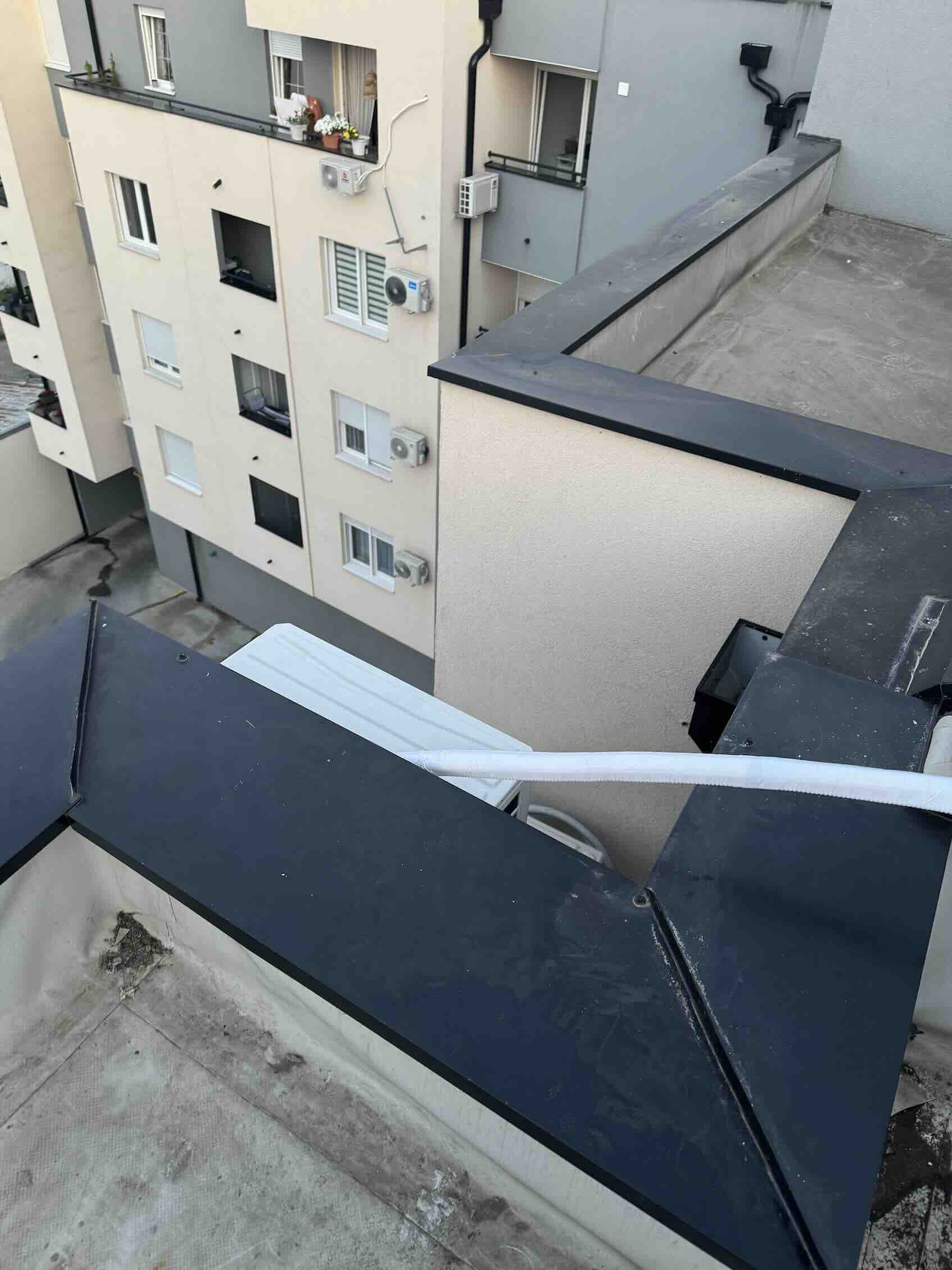 picture of air conditioner installation