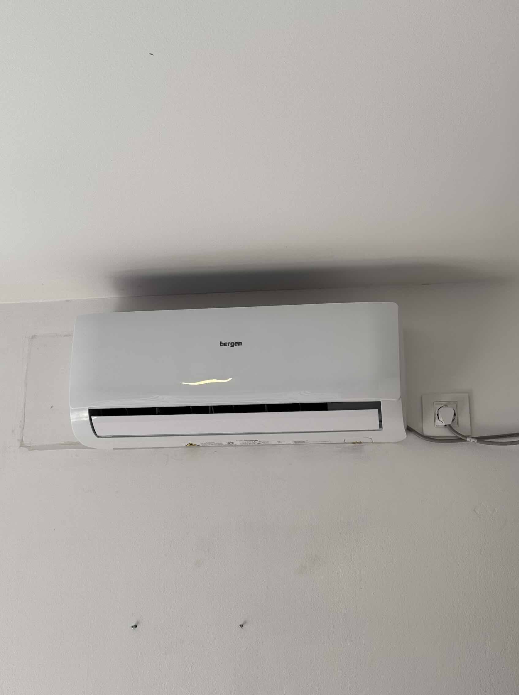 picture of air conditioner installation